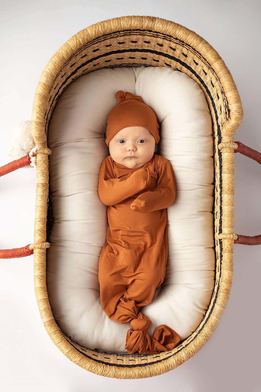 Saddle Knotted Newborn Gown+Hat